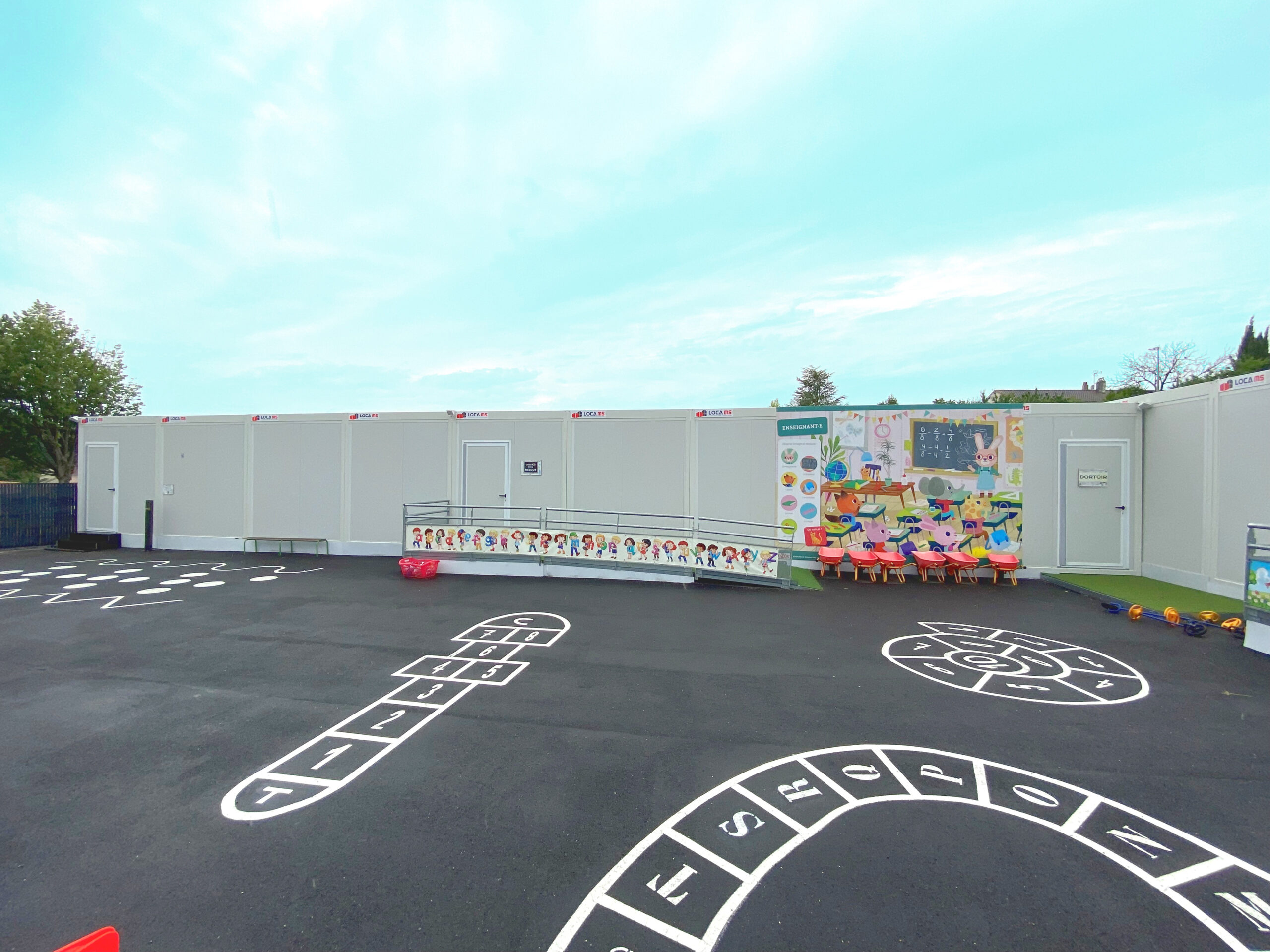 Bâtiment modulaire école